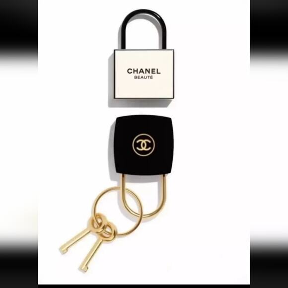 Chanel Black & Gold Keychain Pad Lock - Picture 1 of 7
